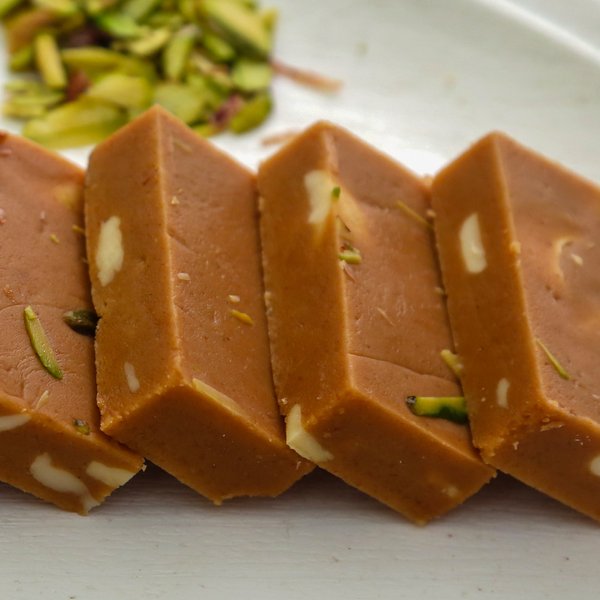 Horlicks Barfi